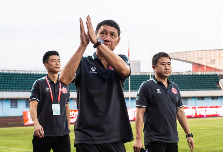廣州豹客場(chǎng)4-2大逆轉(zhuǎn)重回第三，黎兵：這是廣州豹最需要的精氣神