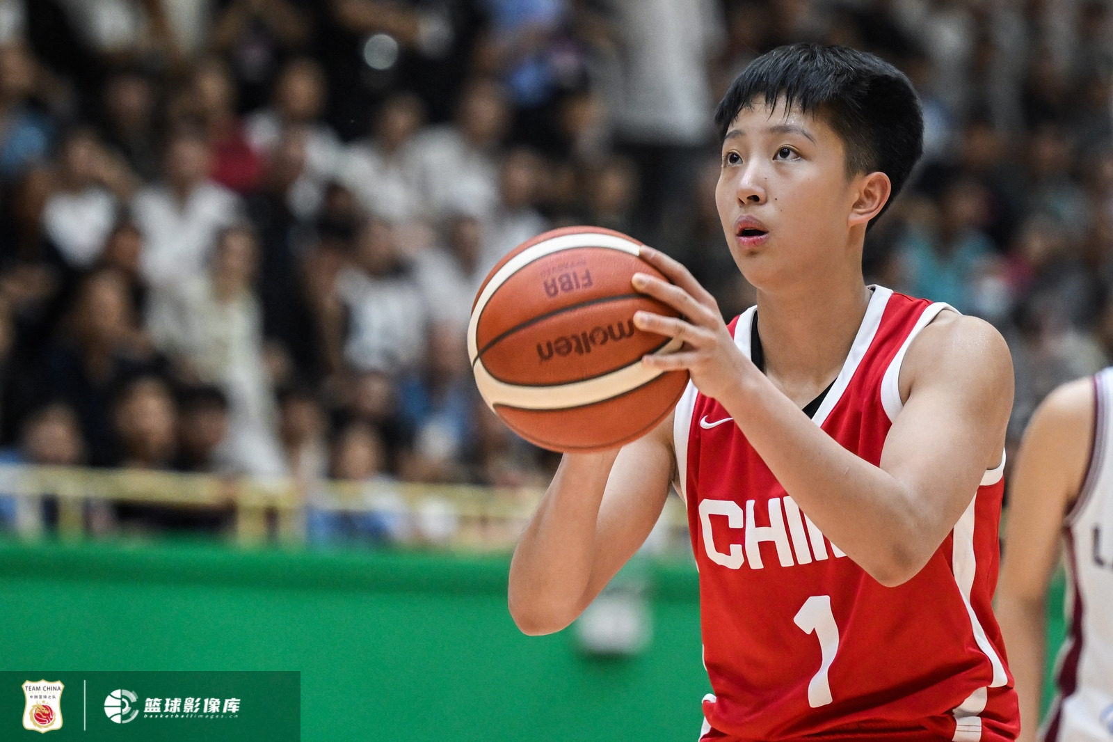 ??真大腿！冉珂嘉U19女籃世界杯場均得到19.1分11.3籃板3.1助攻