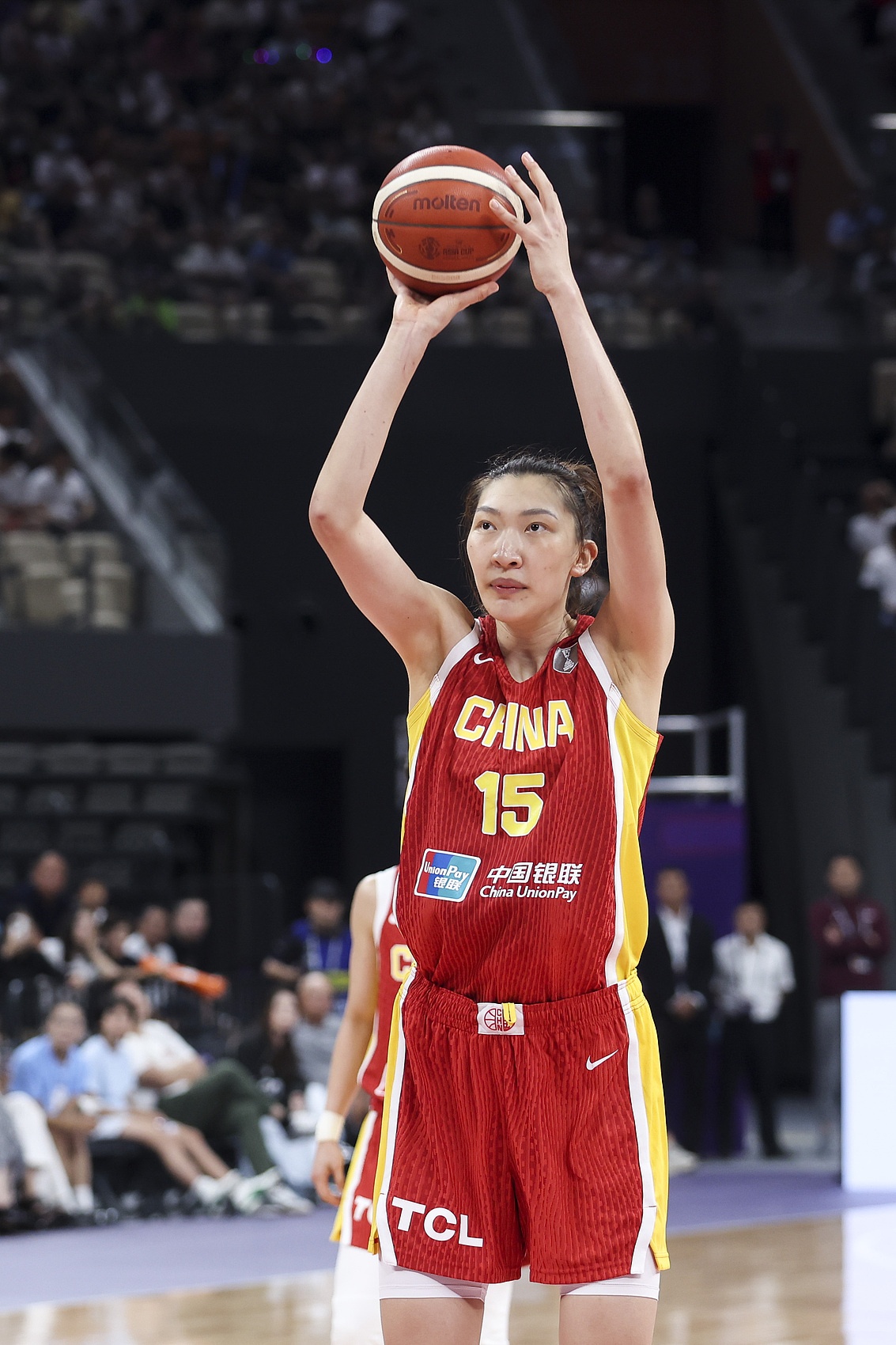 媒體人：韓旭也就26歲但感覺在國家隊(duì)打了好久 她仍是世界級中鋒