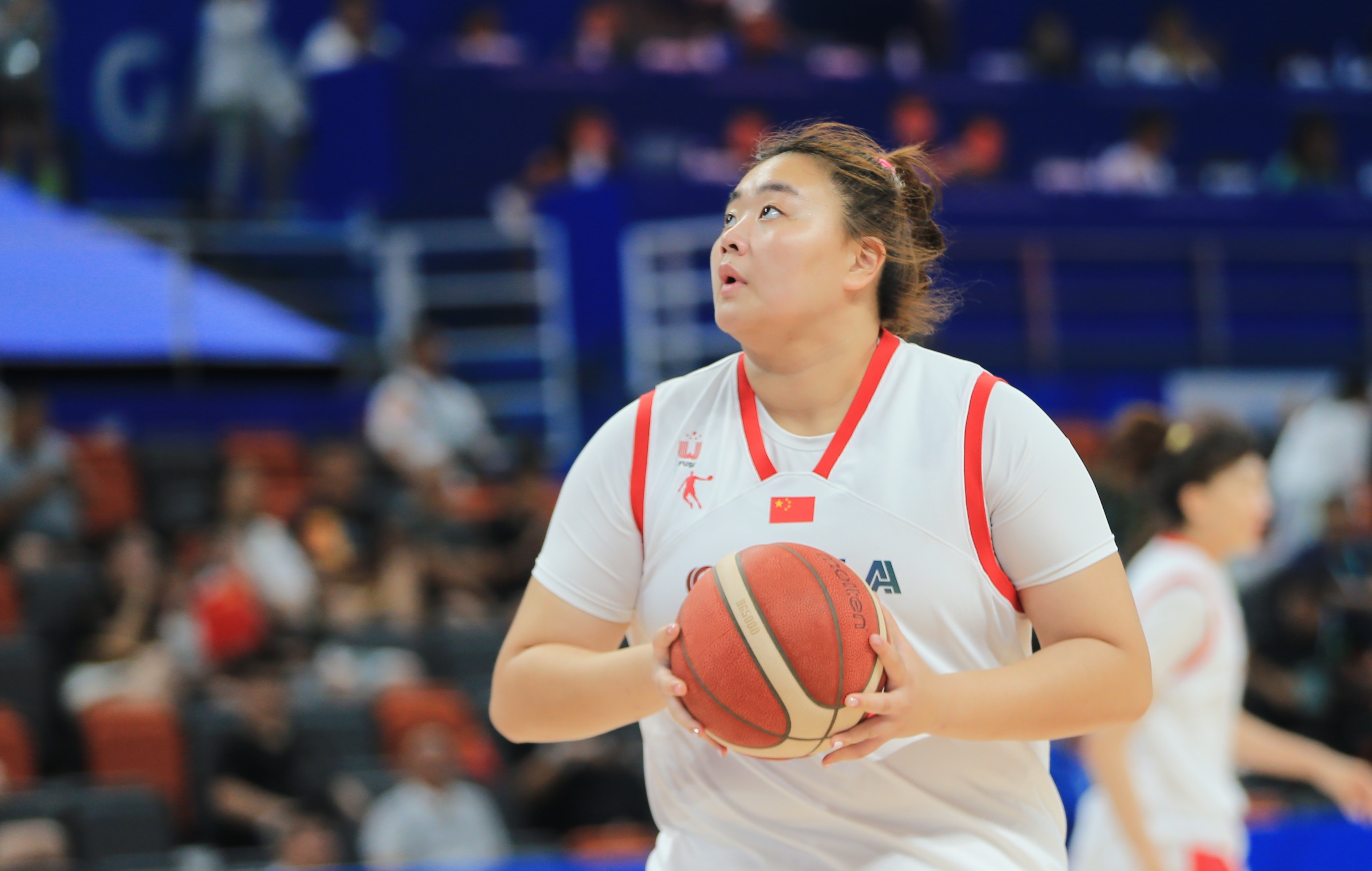 ??中國大運(yùn)女籃三連勝以小組第一出線 1/4決賽將對(duì)陣日本
