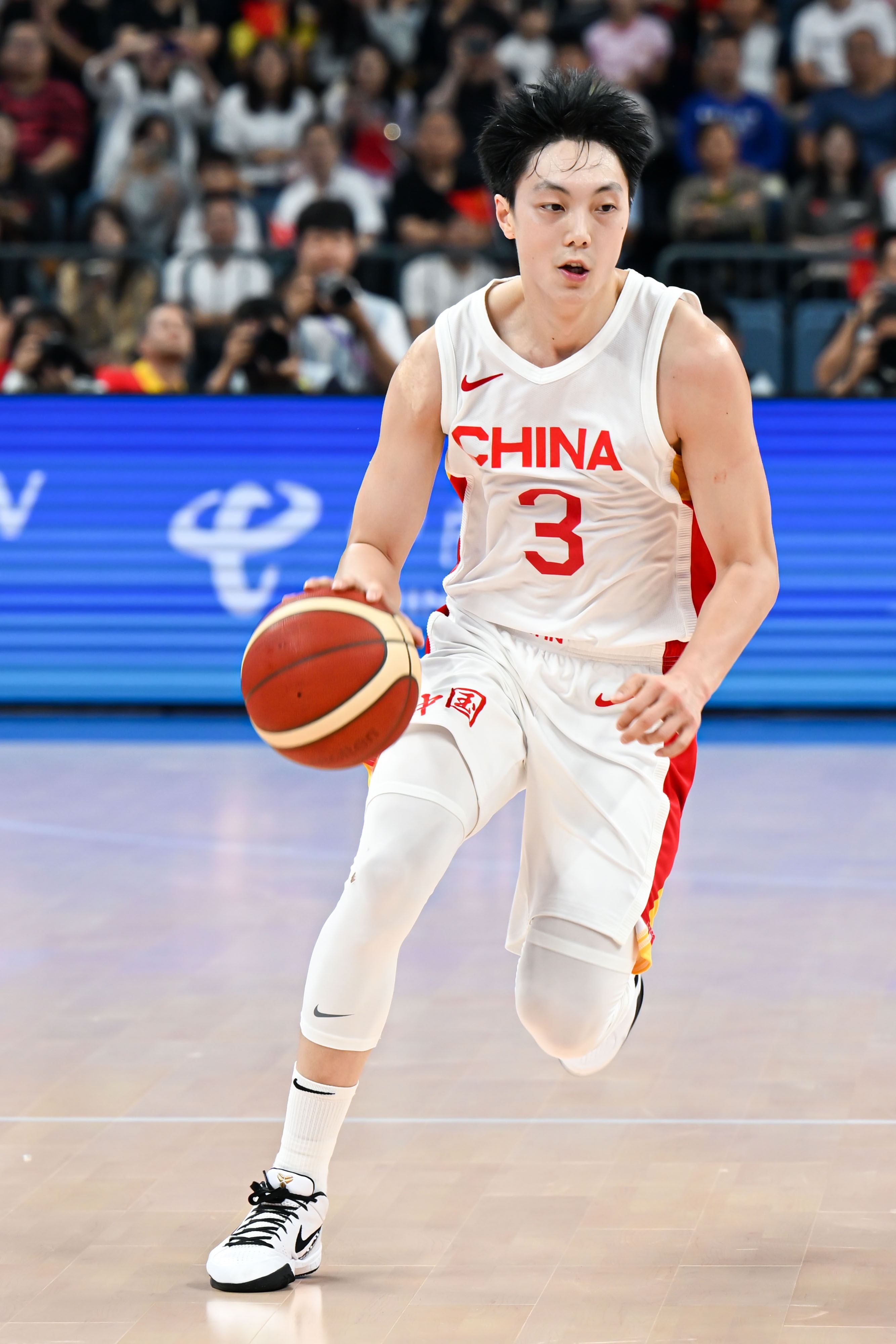 狀態(tài)回暖！胡明軒6中3拿到10分2板6助1斷 上場比賽8中1