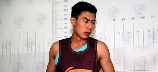 僅打1年就退役了！十年前今天：方君磊成為CBA歷史第一位選秀狀元