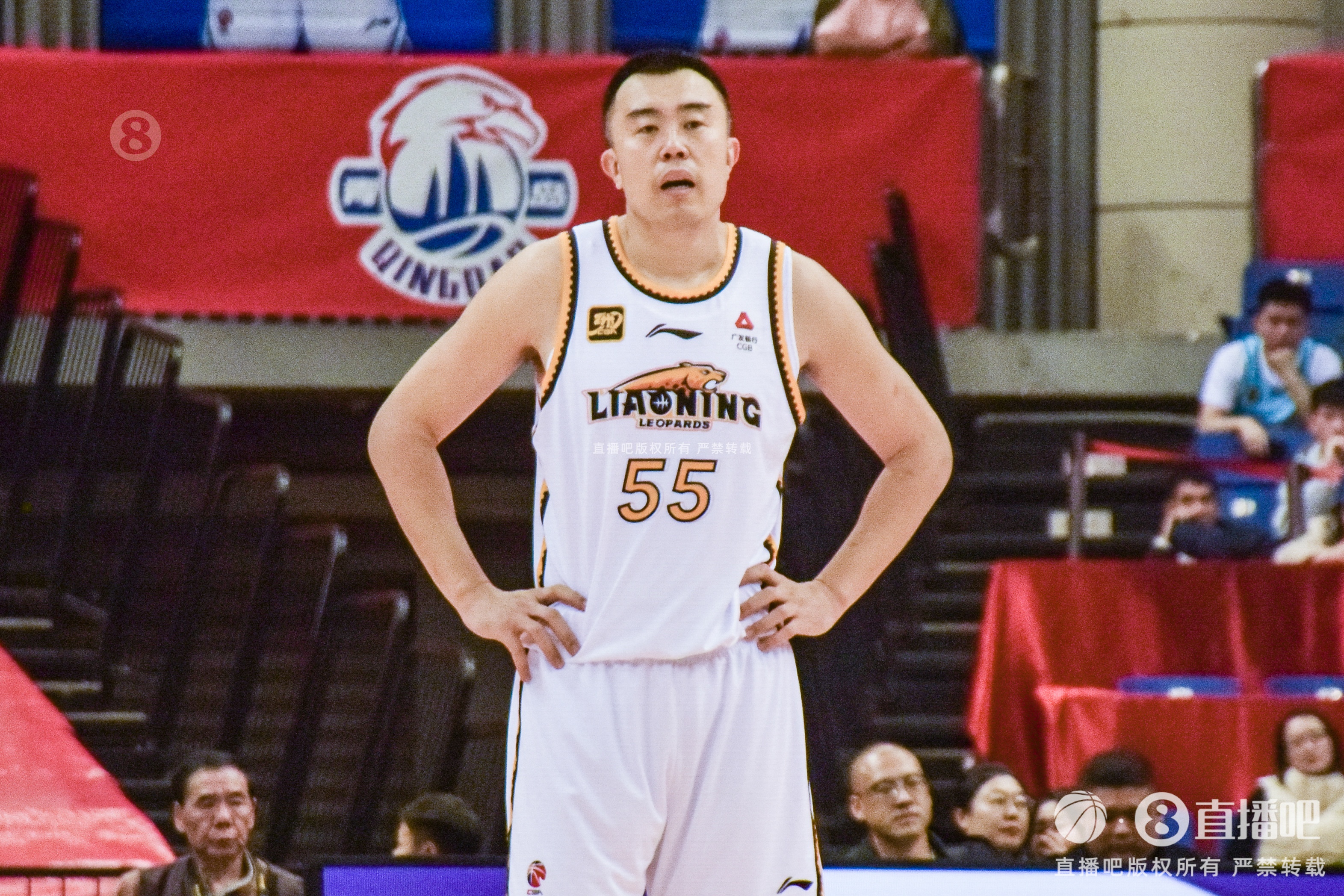 媒體人：上賽季后很多人猜測(cè)大韓要退役 這一天來(lái)了還是有些失落
