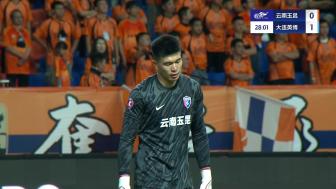 中超-云南玉昆1-1大連英博 馬鎮(zhèn)超巨失誤佩尼亞破門奧斯卡扳平