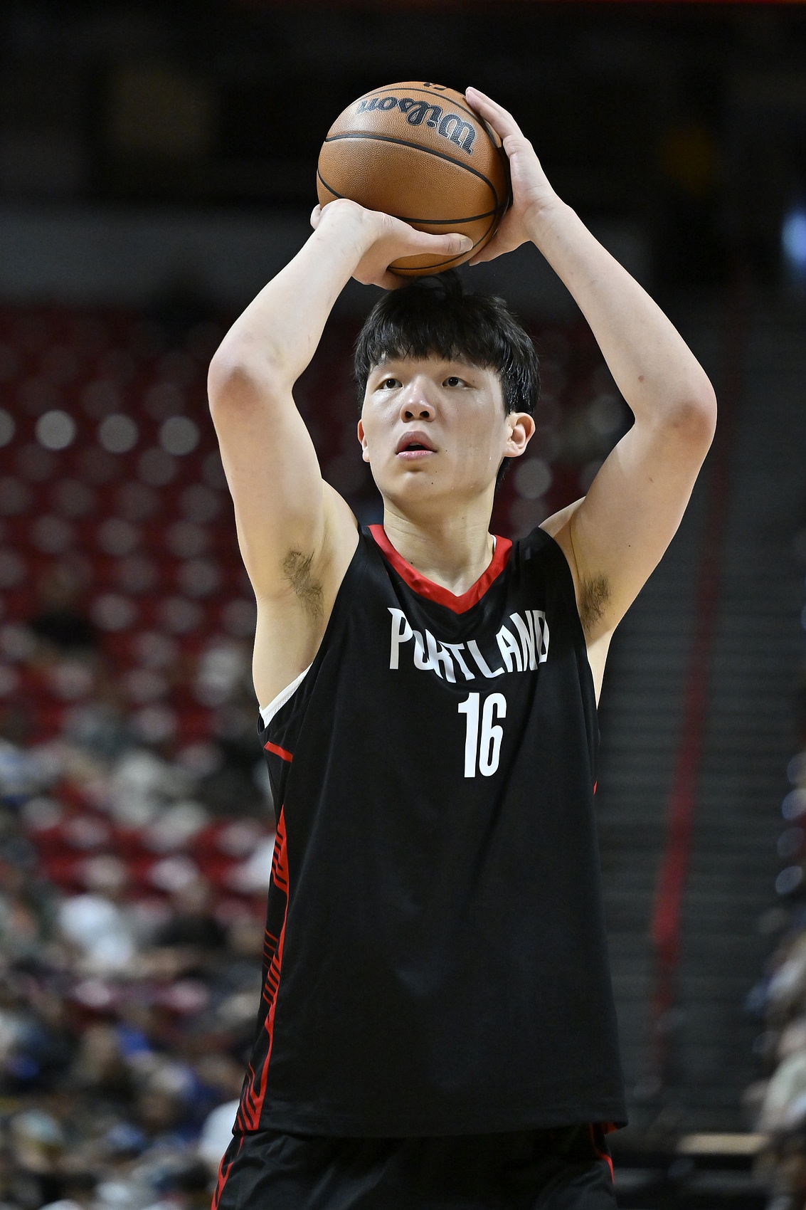 楊瀚森：我看的首場NBA是2016騎勇?lián)屍?當(dāng)時(shí)我才10歲感覺很無聊